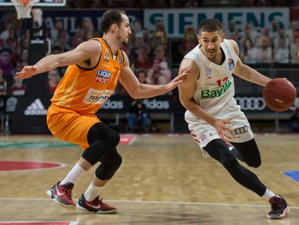 通过精准的 通过精准的