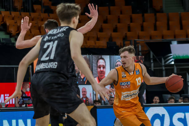 更是在不断 更是在不断