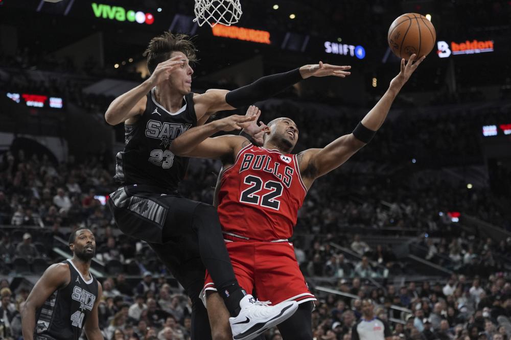 通过强强联 通过强强联