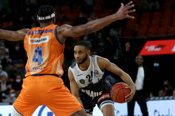 们尽情挥洒 们尽情挥洒